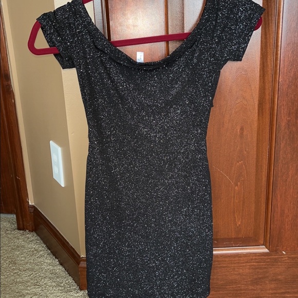 Lucy in the Sky Dress - Picture 3 of 4